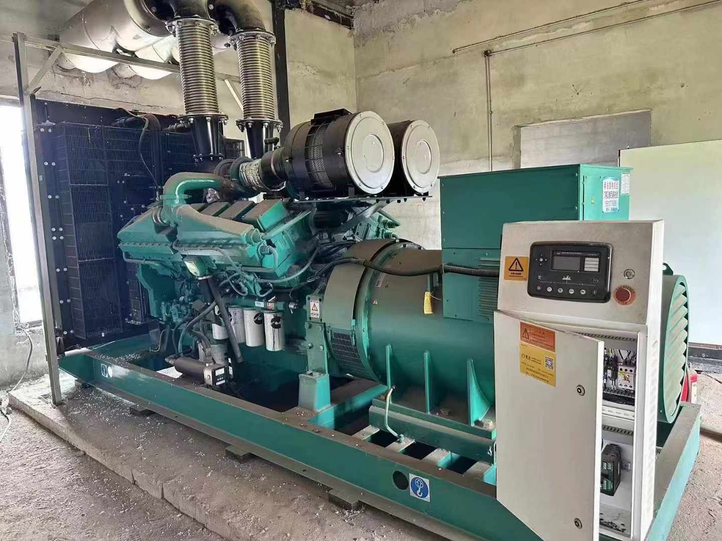 塔河无功补偿装置的性能评估需要考虑哪些因素？