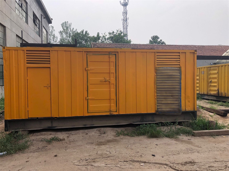 塔河发电机出租进行负载测试时，电瓶电量不足的具体判断标准是什么？